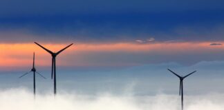 Czy wiatrak nawilża powietrze?