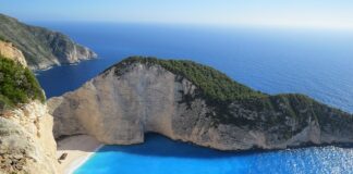 W którym miejscu boli głowa przy zatokach?