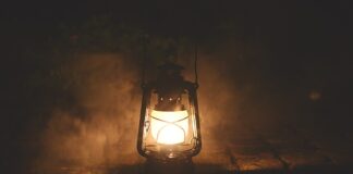 O czym świadczy ropa w oku?